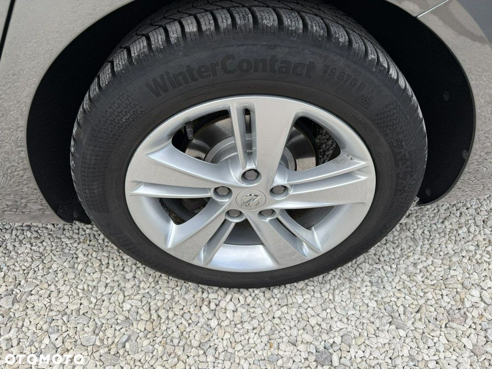 Opel Insignia - 28