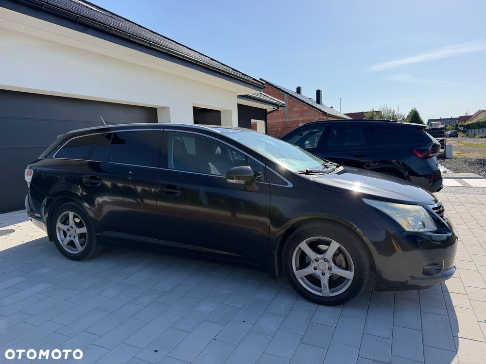 Toyota Avensis 2.0 D-4D Sol - 6