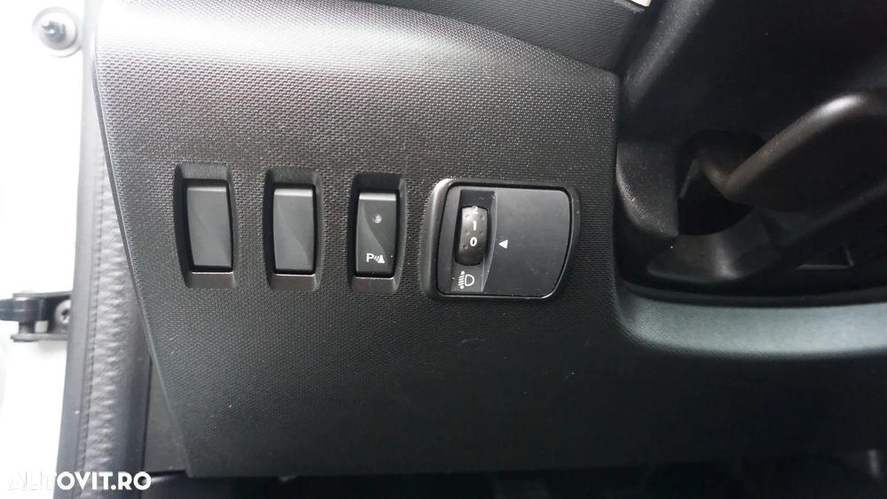 Renault Twingo SCe 70 LIMITED - 17