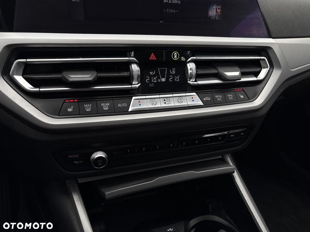 BMW Seria 3 318i Advantage - 21