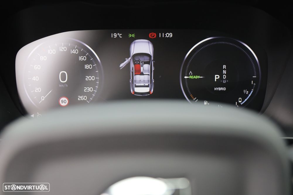 Volvo XC 40 1.5 T4 PHEV Essential - 26