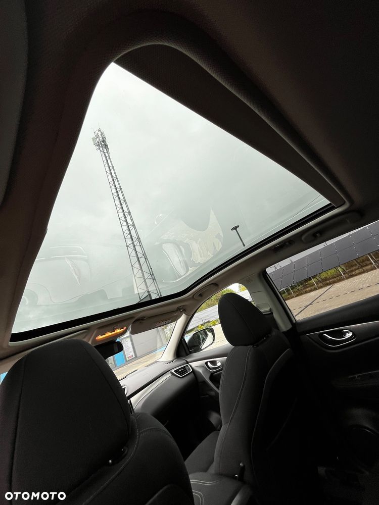 Nissan Qashqai 1.5 dCi N-Connecta - 23