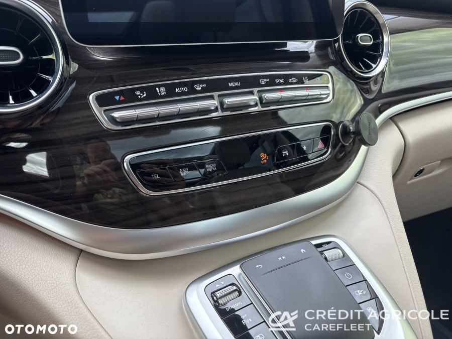 Mercedes-Benz Klasa V 300 d 4-Matic Exclusive 9G-Tronic (d³ugi) - 28