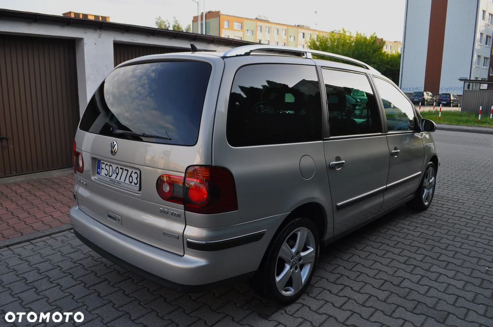 Volkswagen Sharan 2.0 TDI Exclusive Edition - 6