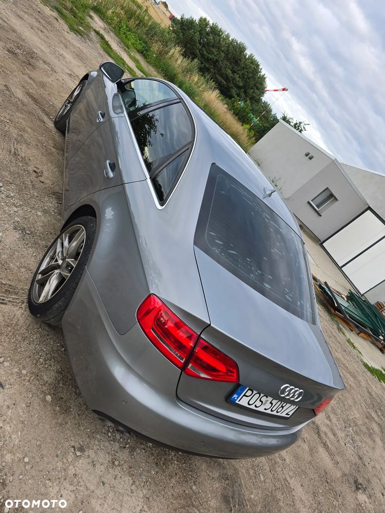Audi A4 Limousine - 6