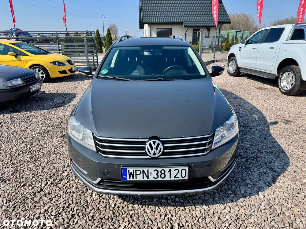Volkswagen Passat - 11