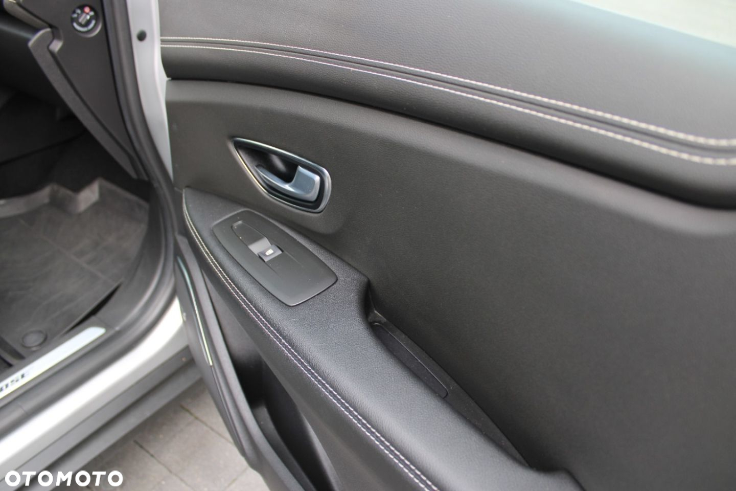 Renault Scenic - 32