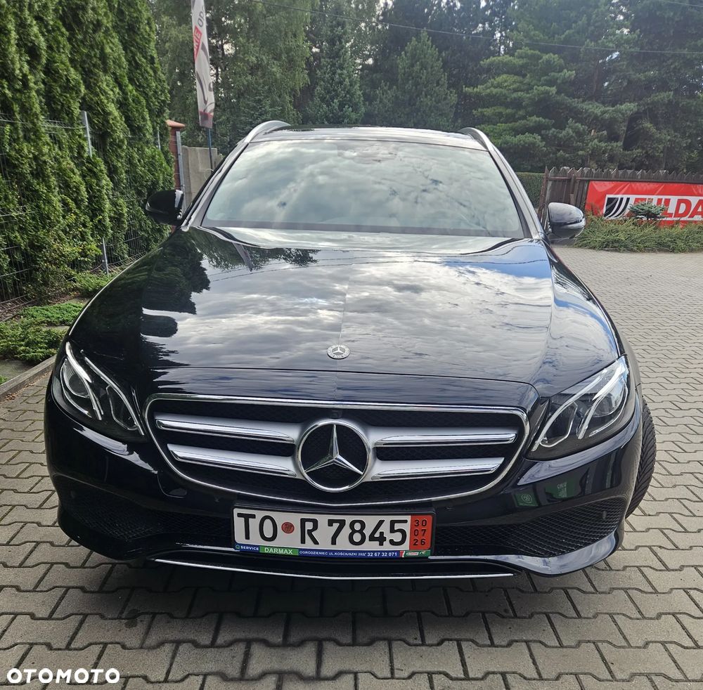 Mercedes-Benz Klasa E 200 4-Matic 9G-TRONIC - 1