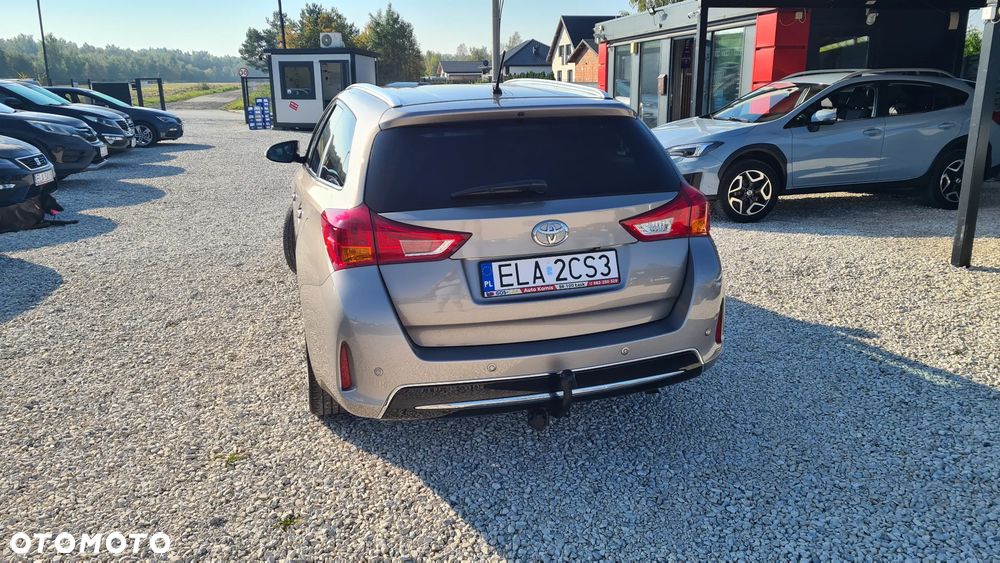 Toyota Auris 1.6 Premium Start - 16