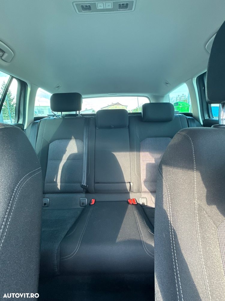 Volkswagen Passat 2.0 TDI DSG Comfortline - 20
