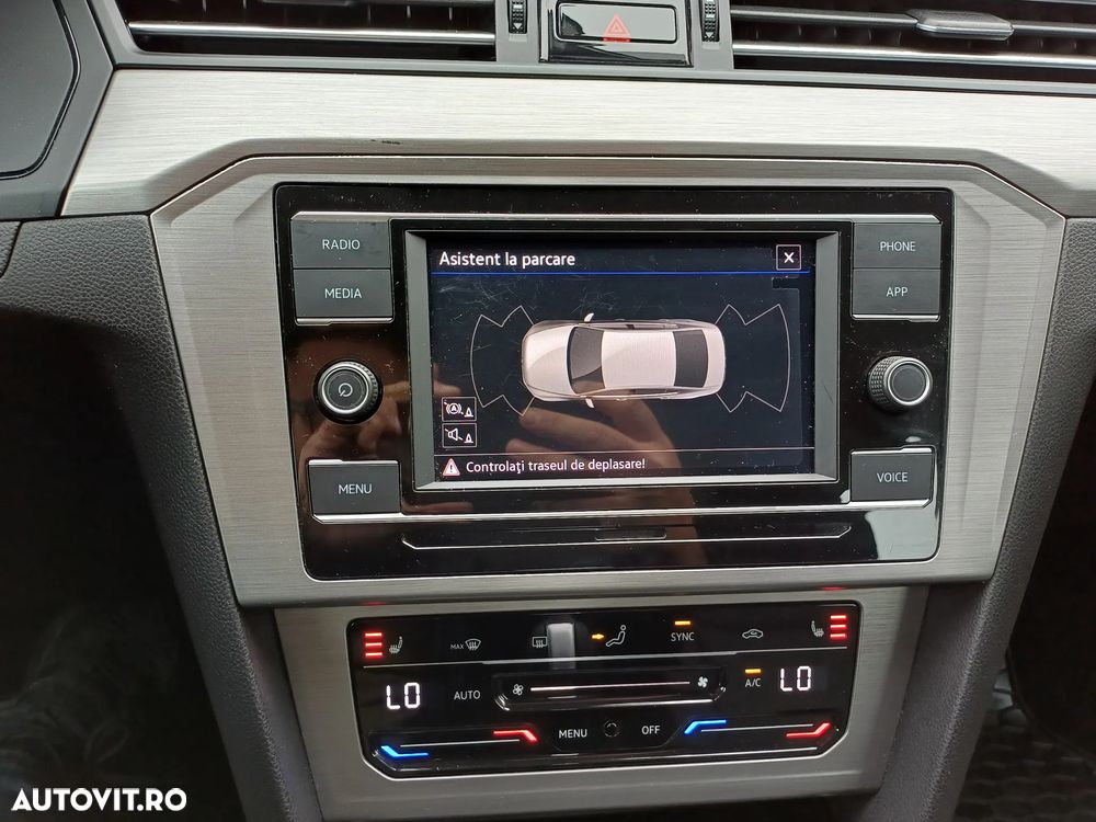 Volkswagen Passat 1.5 TSI ACT DSG Trendline - 15