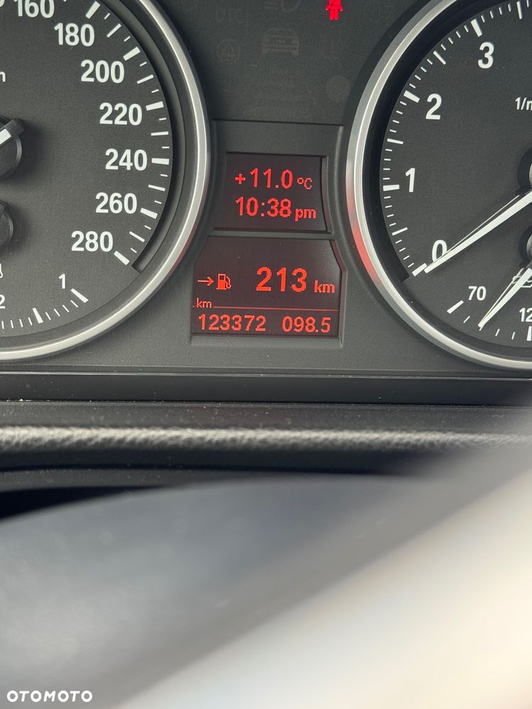 BMW Seria 3 325i - 2