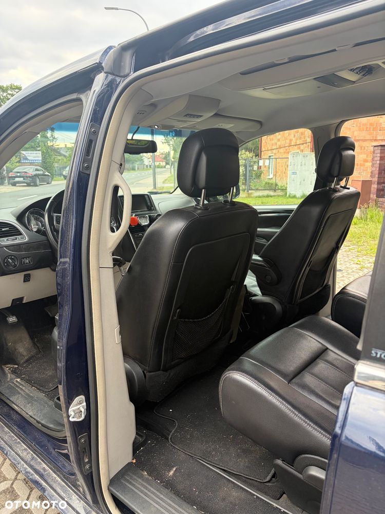Chrysler Town & Country 3.6 Limited - 6