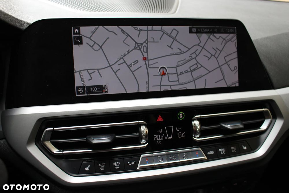 BMW Seria 3 318d Sport Line - 17