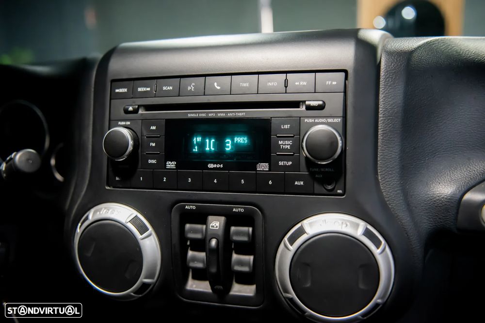 Jeep Wrangler Unlimited 2.8 CRD MTX Sahara Urban Edition - 29