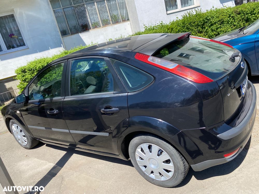 Ford Focus 1.6 Ambiente - 7