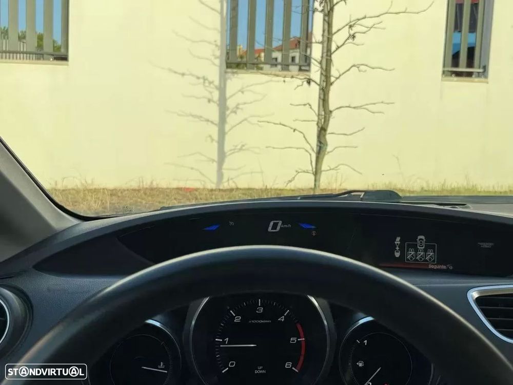 Honda Civic Tourer 1.6 i-DTEC Elegance - 21