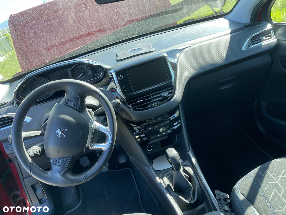 Peugeot 2008 1.6 BlueHDi Style - 15