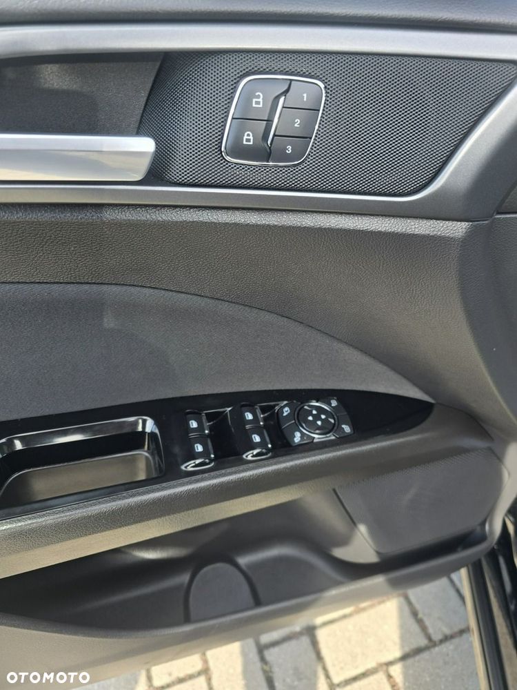 Ford Mondeo - 13