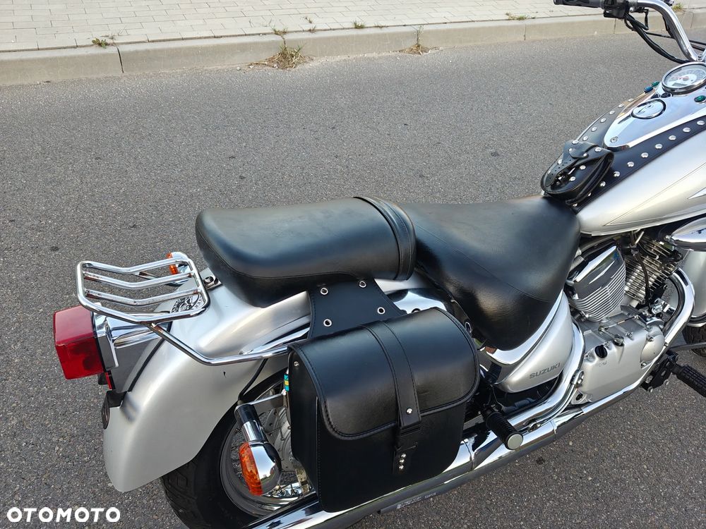 Suzuki Intruder - 17