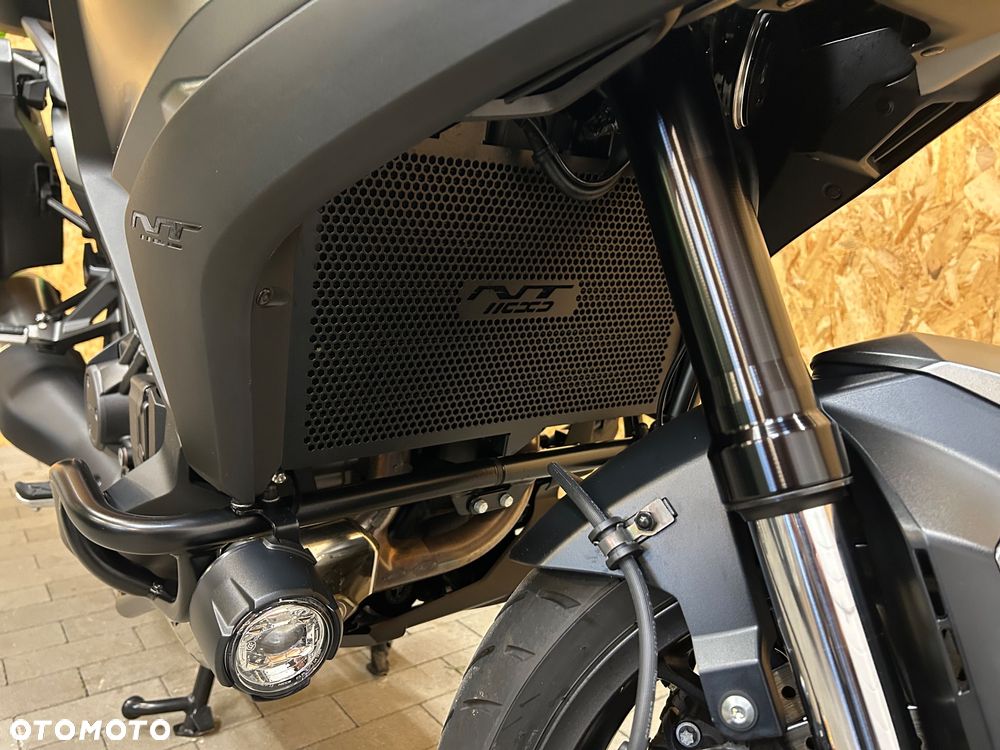 Honda NT - 9