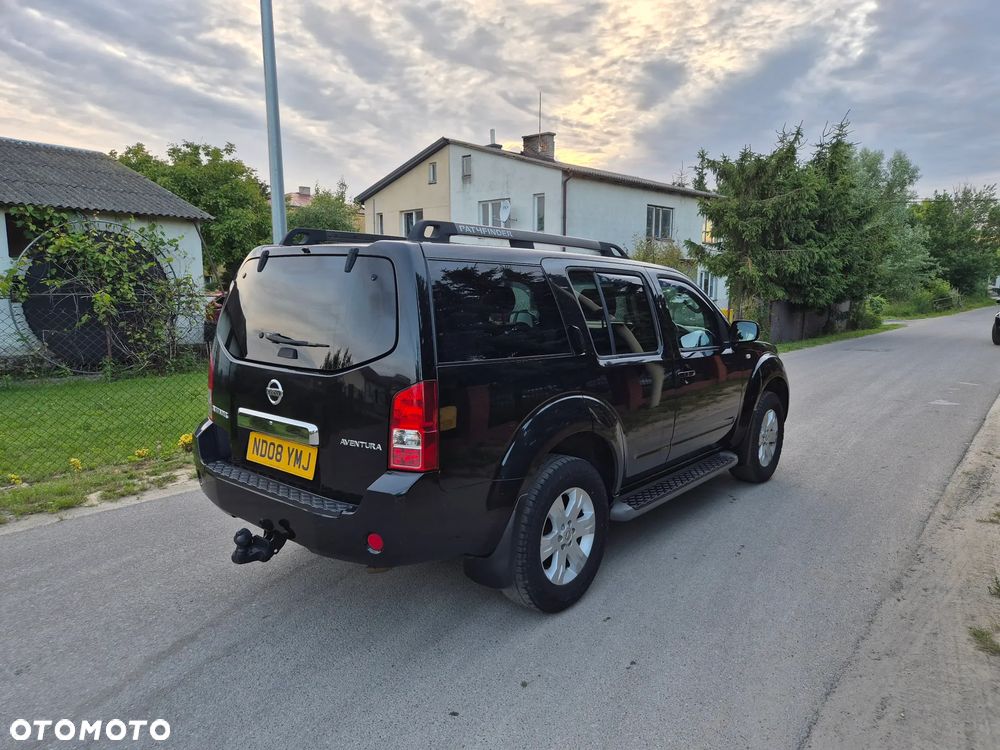Nissan Pathfinder - 3