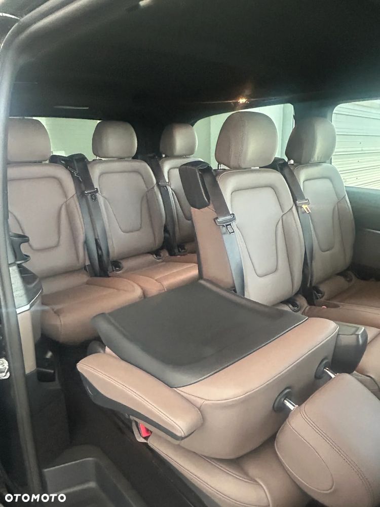 Mercedes-Benz Klasa V 300 d 4-Matic 9G-Tronic Exclusive (d³ugi) - 12