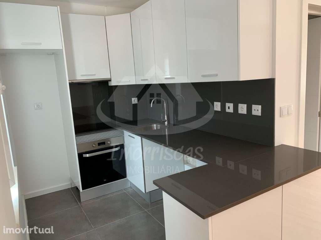 Apartamento T3 duplex totalmente remodelado, São Vicente Fora, Lisboa - Grande imagem: 5/14