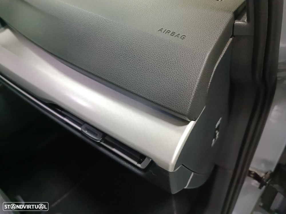 VW Golf 1.0 TSI Trendline Pack - 35