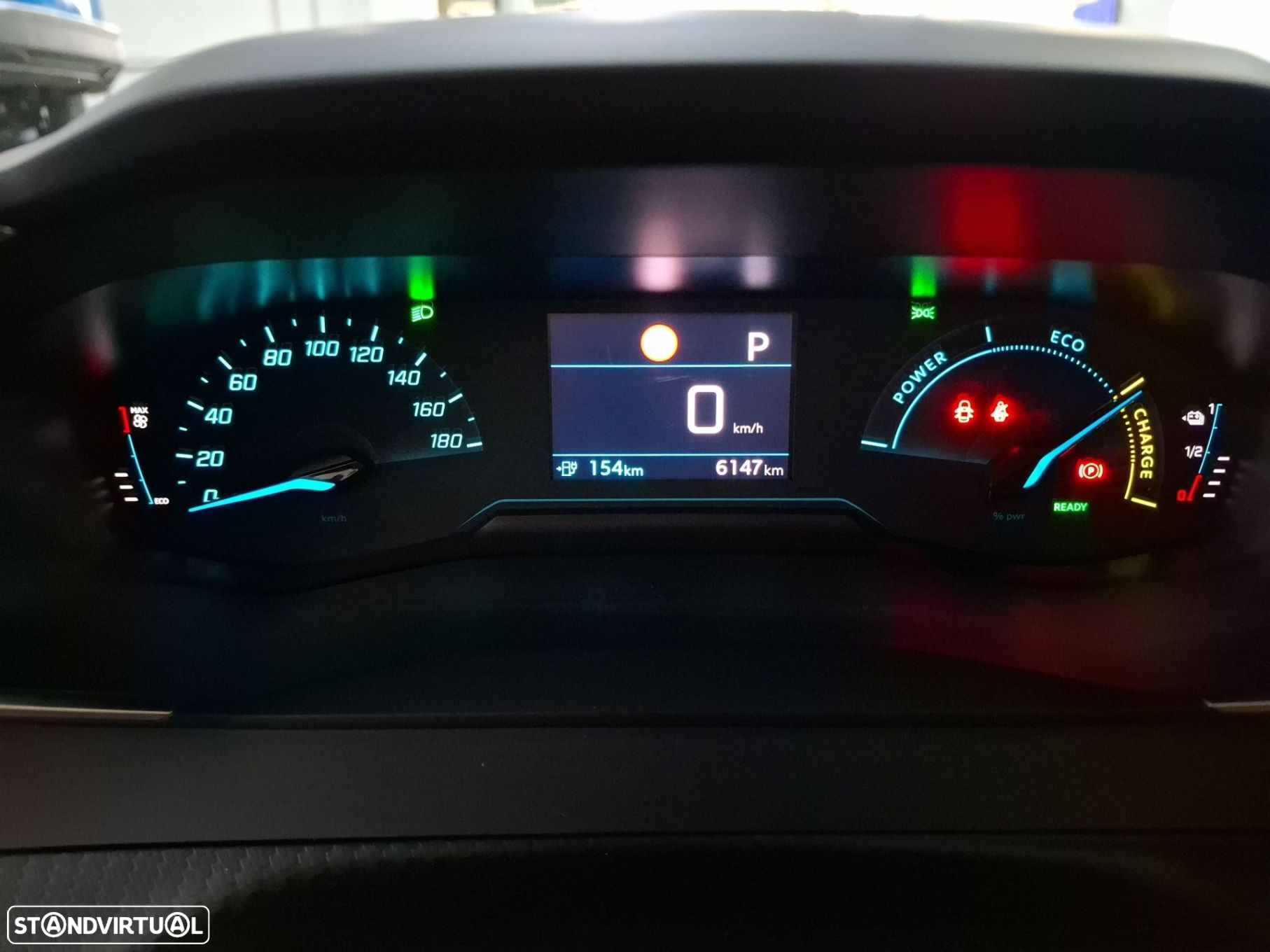 Peugeot e-2008 54 kWh Active - 13