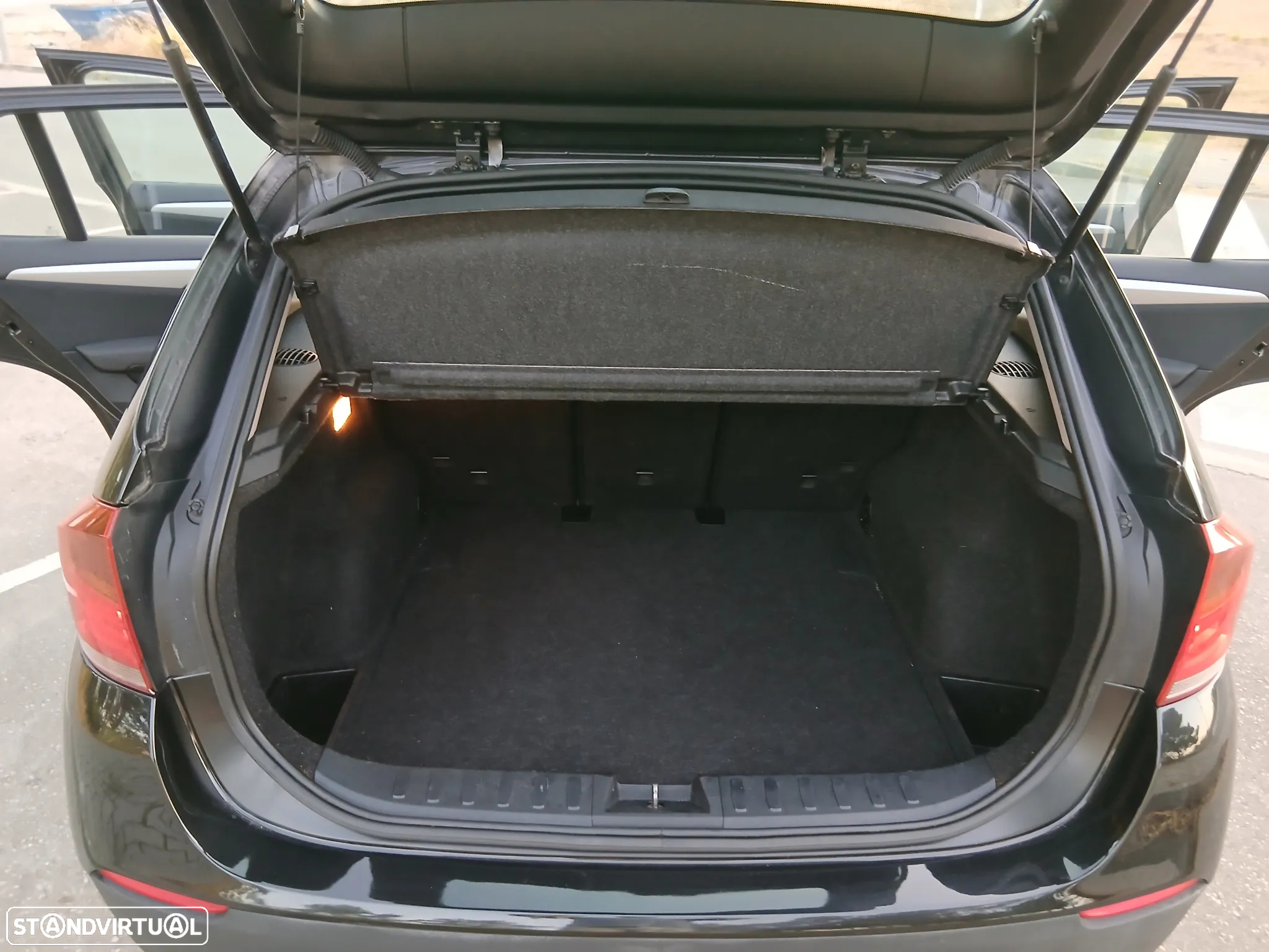 BMW X1 18 d sDrive Pack M - 16