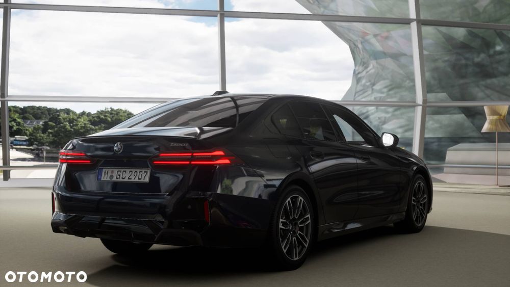 BMW Seria 5 520i mHEV M Sport - 18
