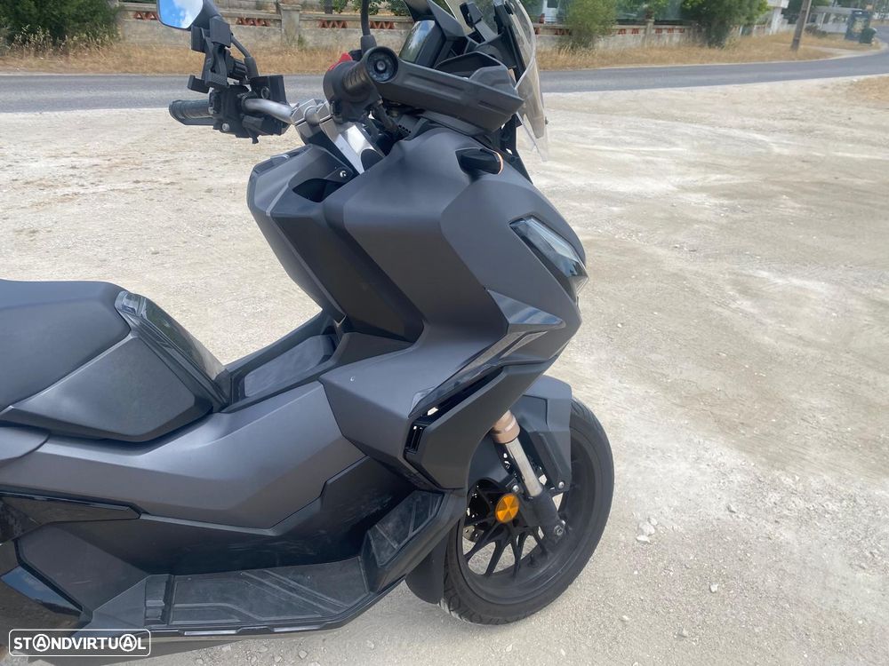 Honda ADV - 4