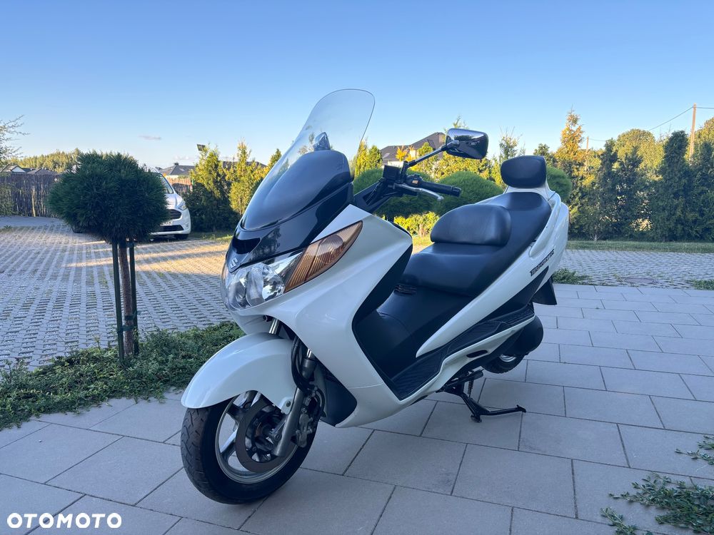 Suzuki Burgman - 1