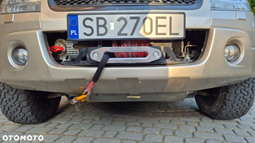 Suzuki Grand Vitara 2.4 De Luxe EU5 - 24