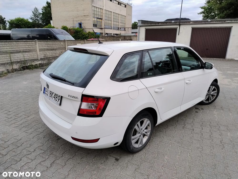 Skoda Fabia 1.0 Ambition - 6