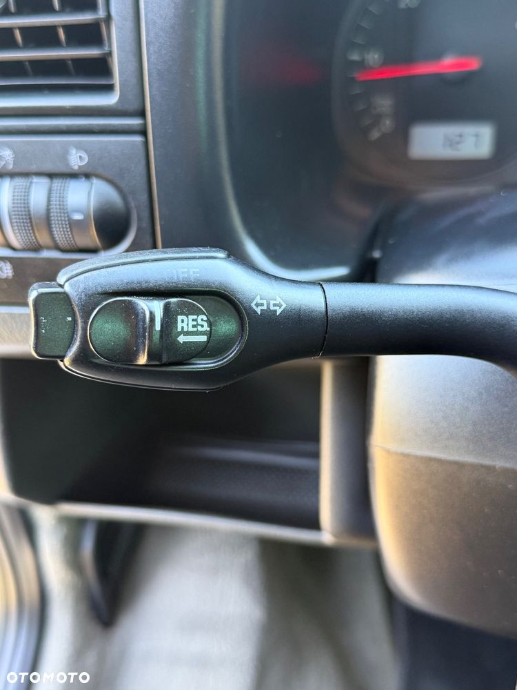 Volkswagen Multivan - 9