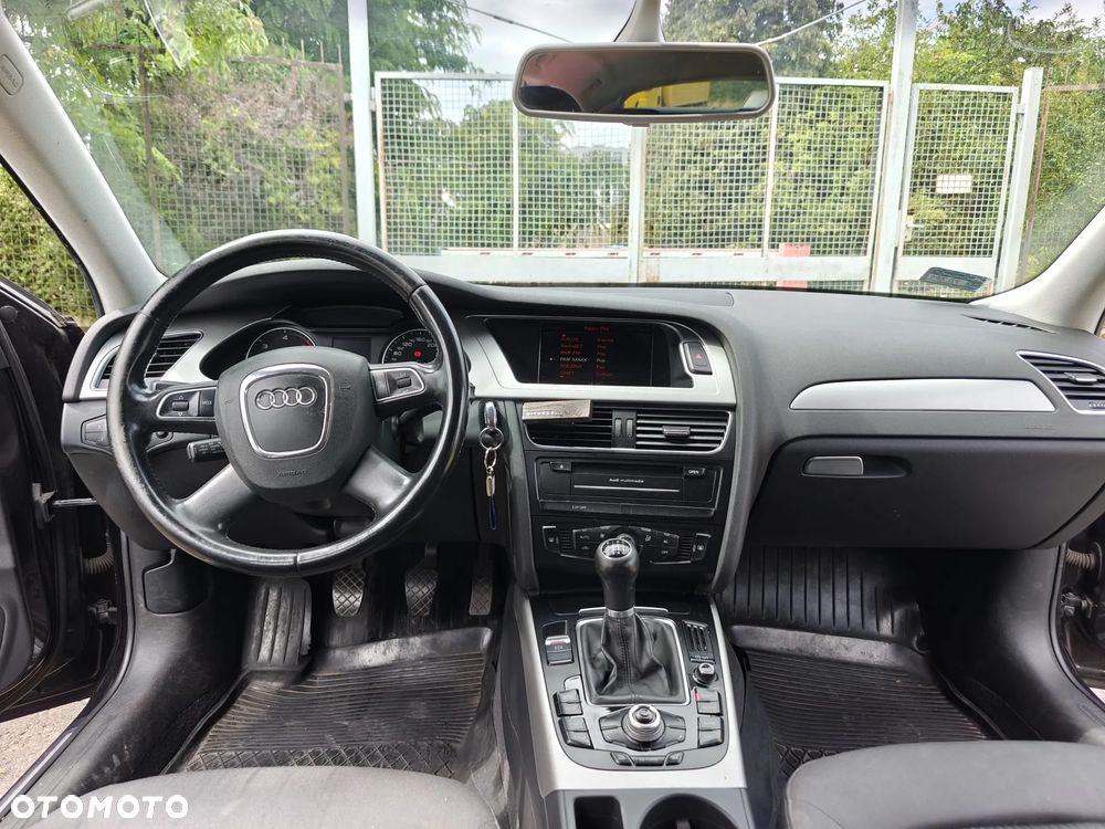 Audi A4 Avant 2.0 TDI - 10