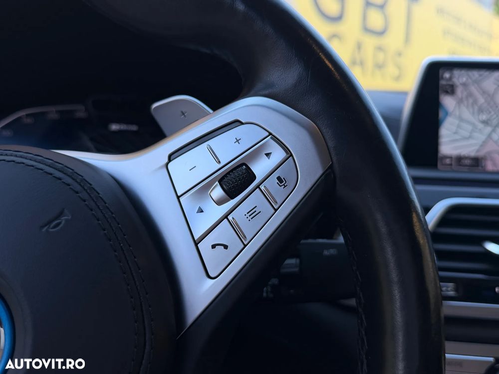 BMW Seria 7 745e - 30