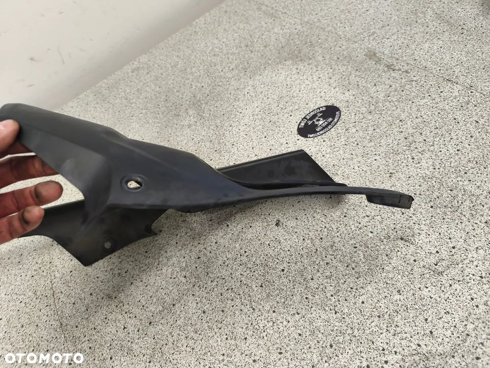 Błotnik tył, tylny, osłona łańcucha Triumph Trident 660 2022 - 8