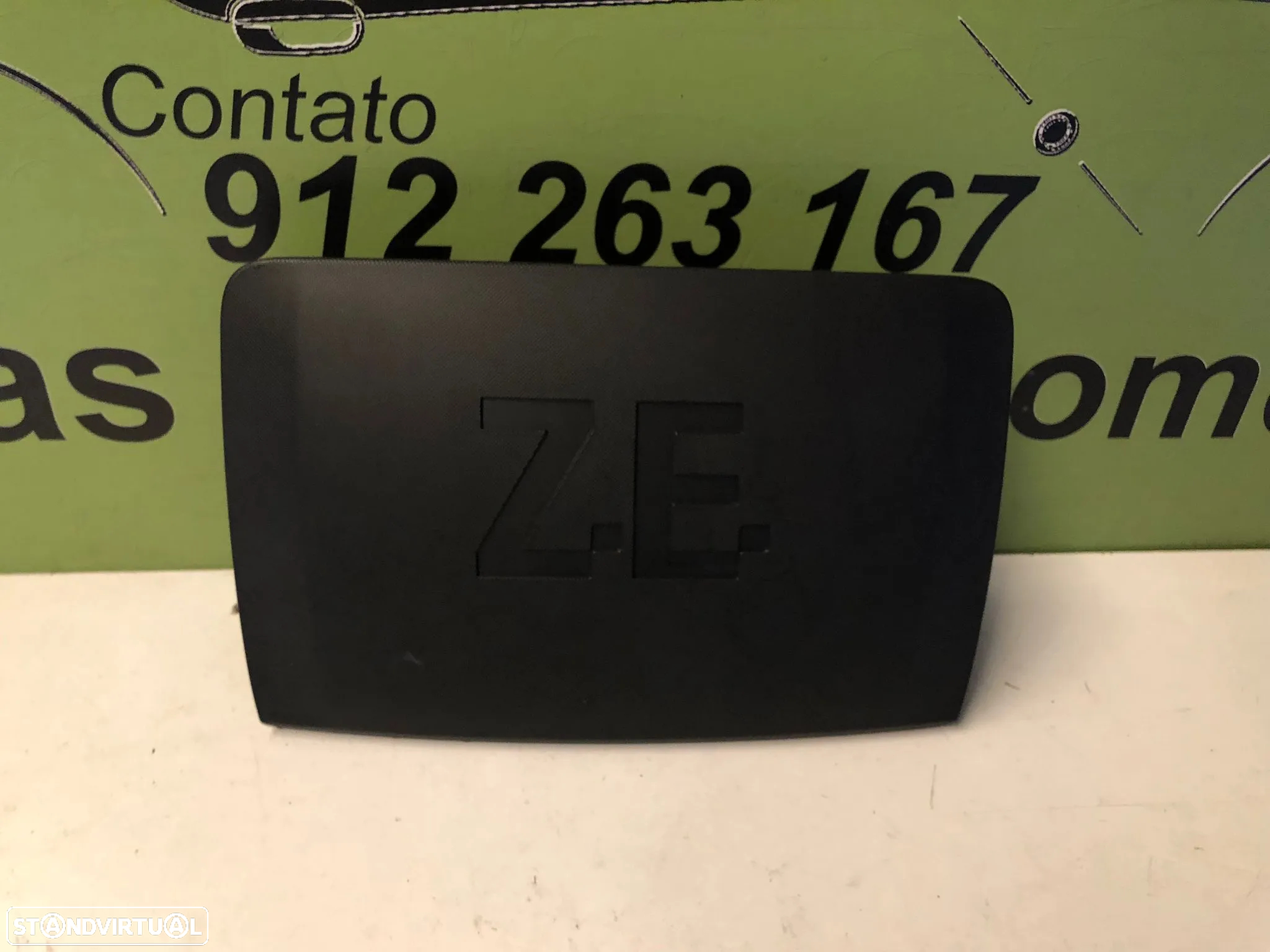 RENAULT TWIZY PARA CHOQUES TAMPA DEPOSITO CARREGADOR - Z549 - 2