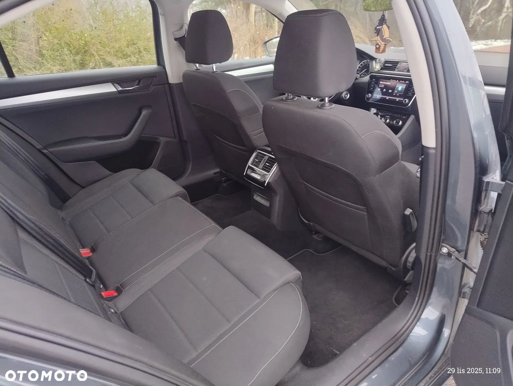 Skoda Superb 2.0 TDI Ambition - 10