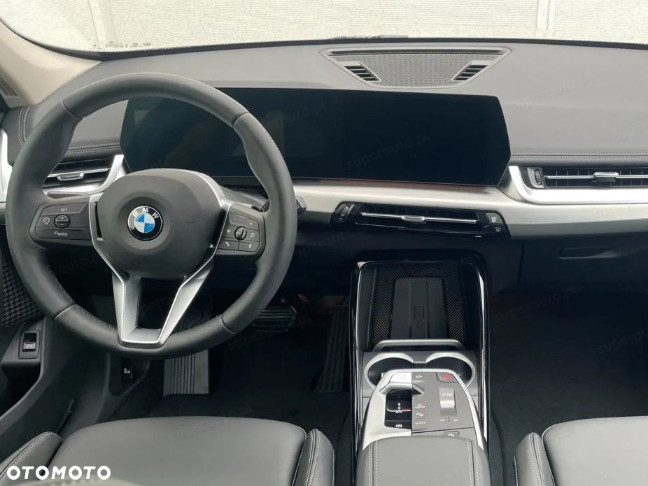 BMW X1 sDrive20i mHEV xLine - 8