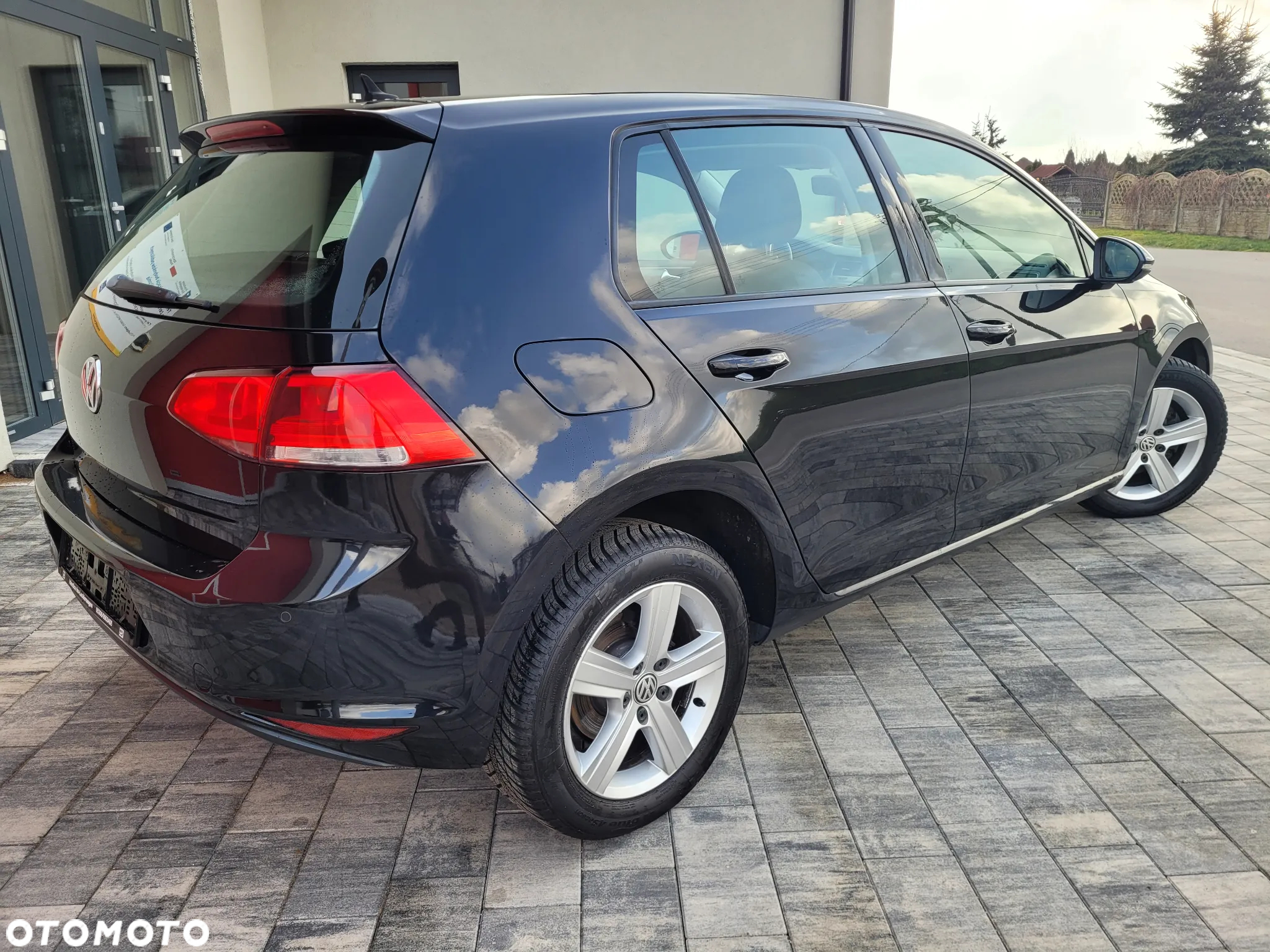 Volkswagen Golf VII 1.2 TSI BMT Trendline - 16