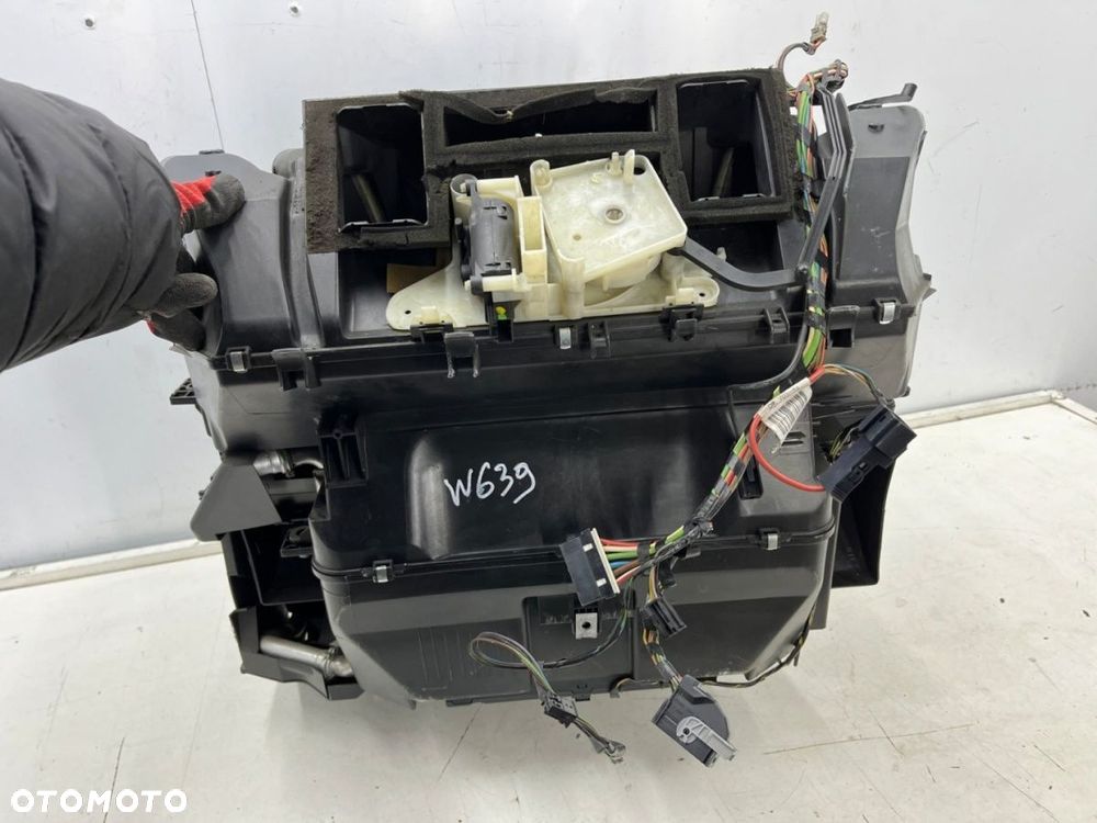 Nagrzewnica Mercedes Vito Viano W639 03-14r.  obudowa chłodnicy wody parownik klimatyzacji - 7