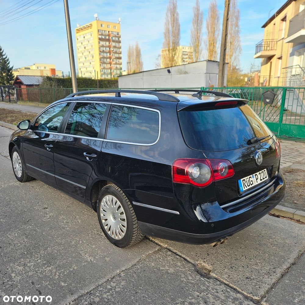 Volkswagen Passat 2.0 Blue TDI SCR Comfortline - 9