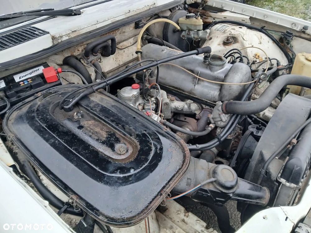 Mercedes-Benz W123 - 24