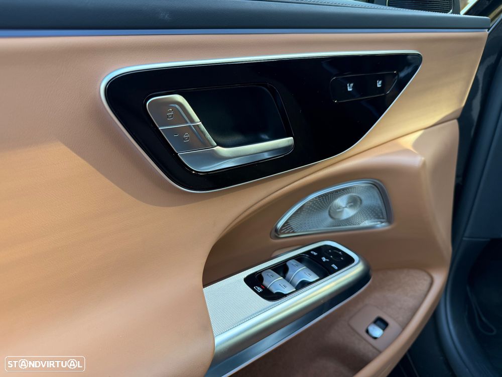 Mercedes-Benz E 300 9G-TRONIC AMG Line - 16