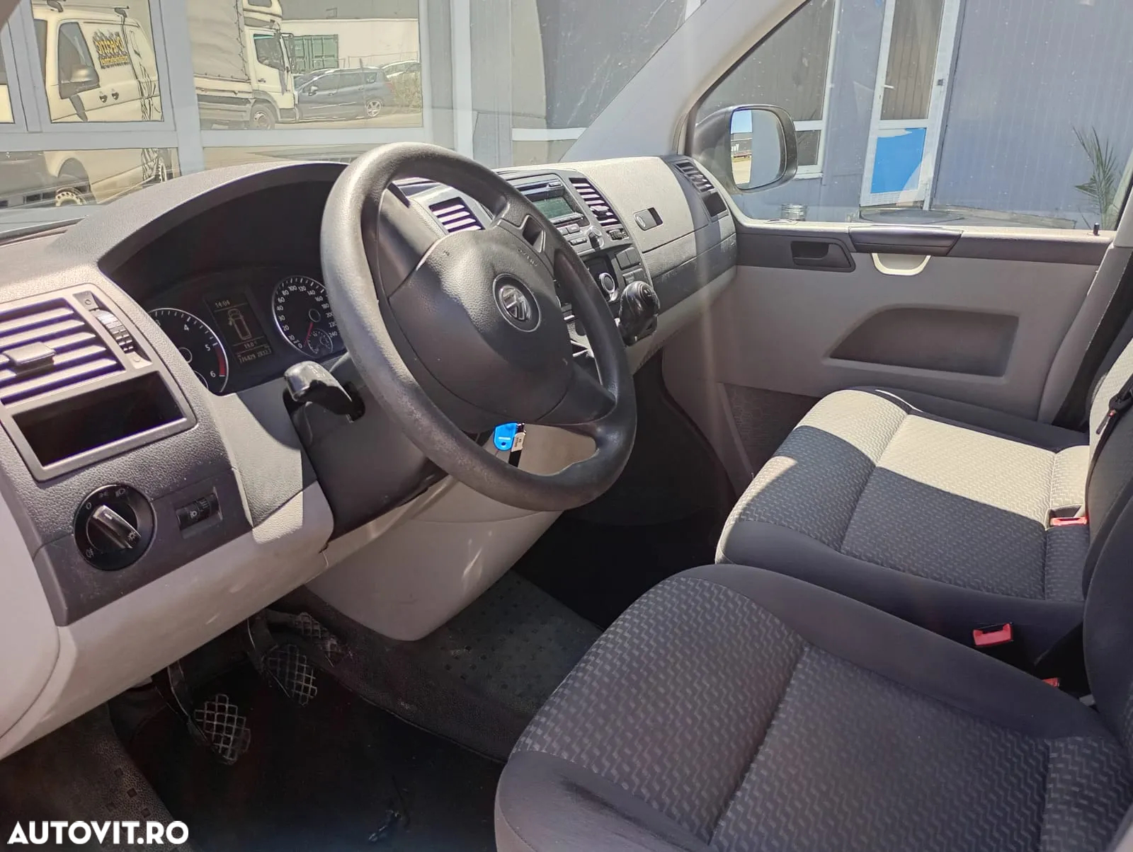 Volkswagen T6 2.0 TDi - 5