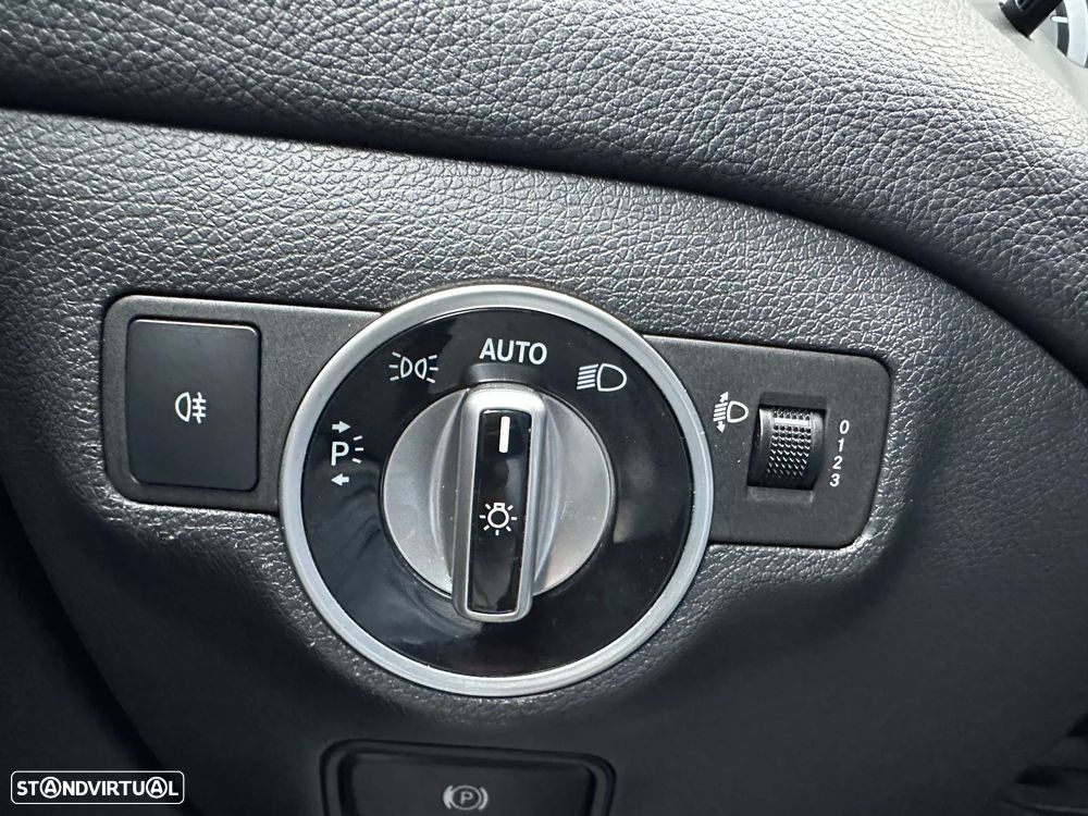 Mercedes-Benz CLA 180 - 27